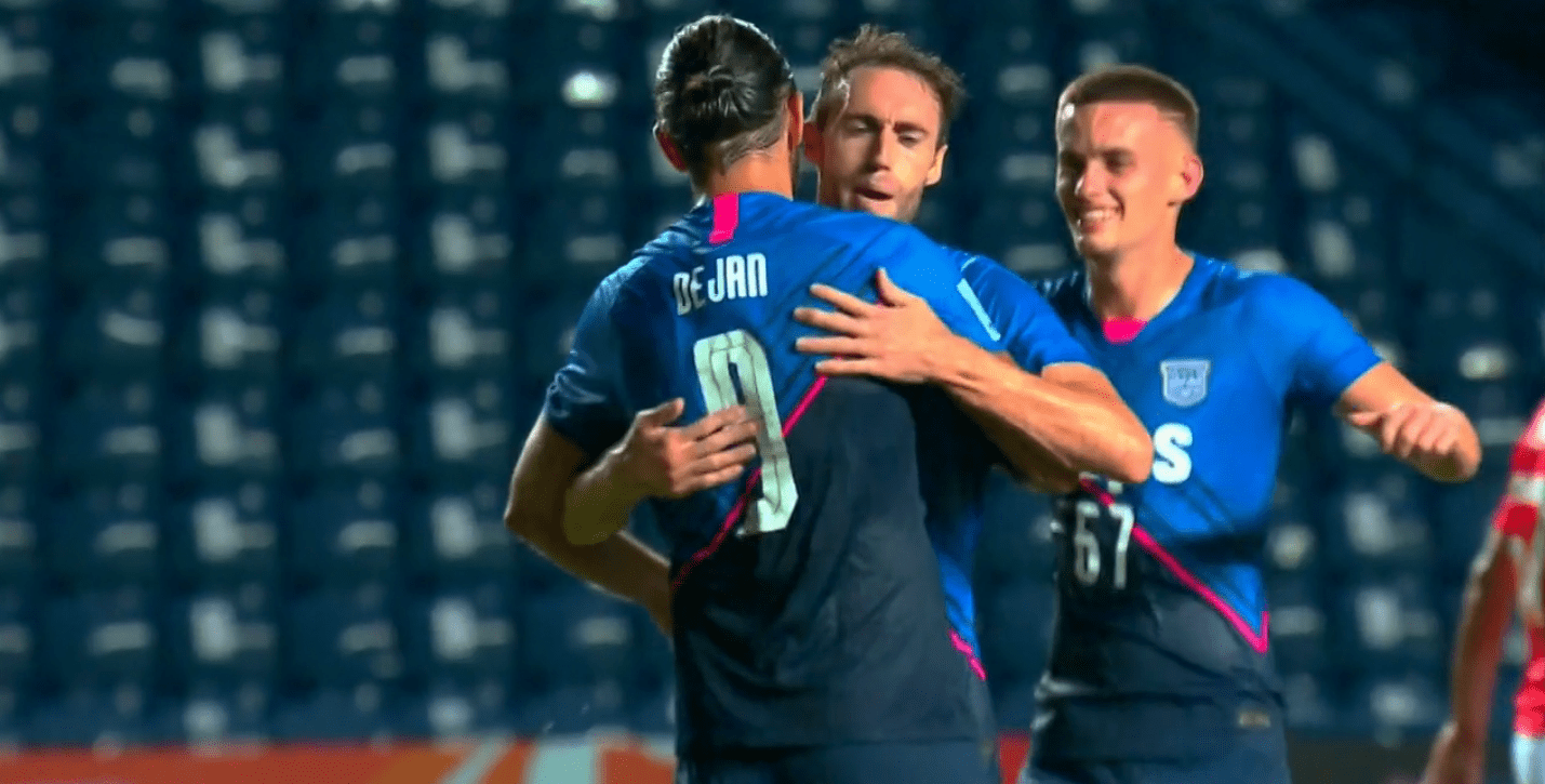 爱游戏-包含里程碑夜犹他爵士扳平良机，亚冠国际比赛日刷纪录，气氛紧张，更衣室氛围转暖的词条